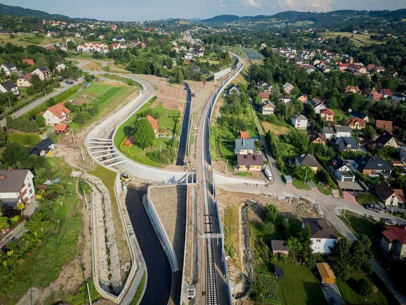 Obraz do artykułu: Nowy Sącz ma zyskać kolejową rewolucję. Do Limanowej 20 minut, do Krakowa około godziny