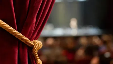 Kochankowie, wanna i lawina kłamstw. Teatralna komedia w Nowym Sączu