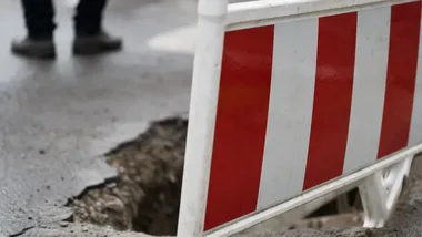 Budowa chodnika na trasie Tęgoborze – Chomranice. Kierowców czekają utrudnienia