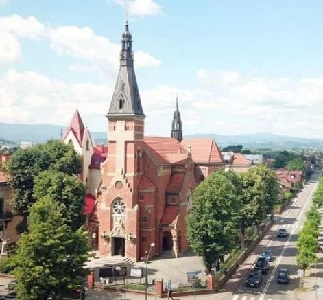 Obrazek przedstawia grafikę promocyjną wydarzenia Wieczorne spotkanie uwielbienia w Parafii NSPJ w Nowym Sączu