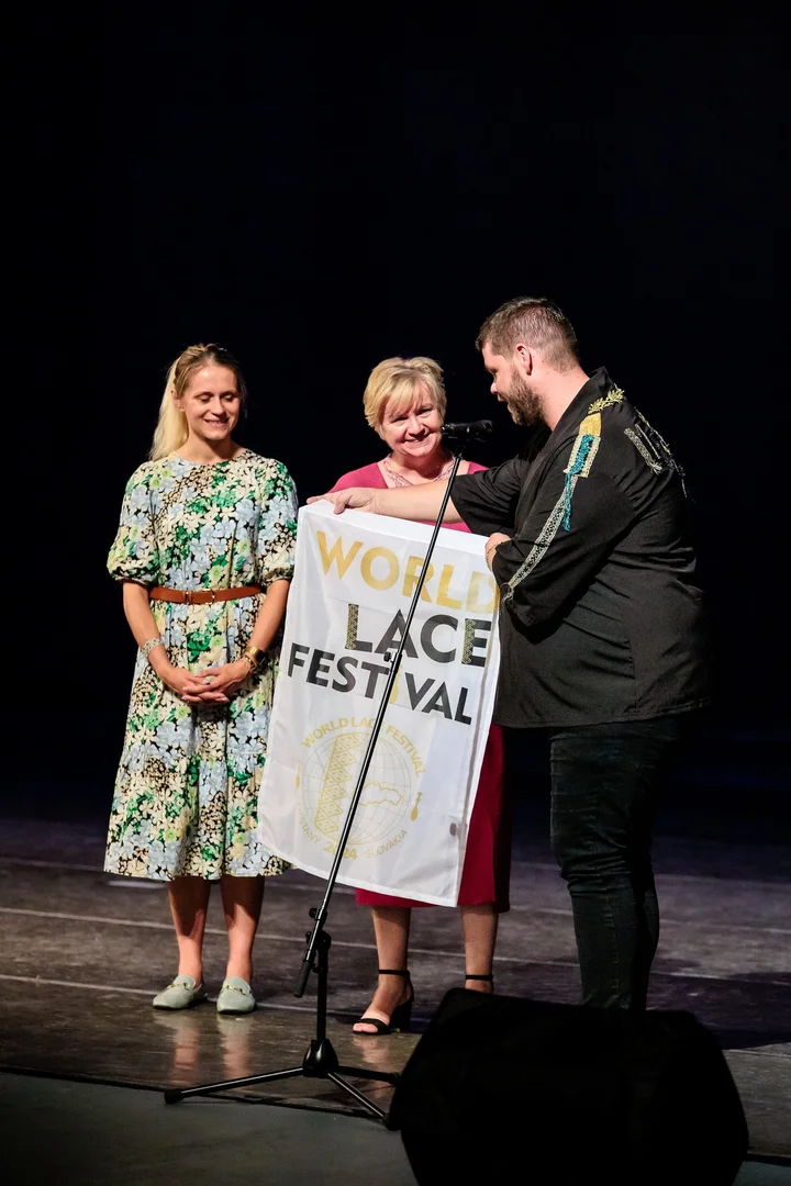 Grafika promocyjna wydarzenia World Lace Festival Poland 2026 — Światowy Festiwal Koronki w Bobowej i Nowym Sączu