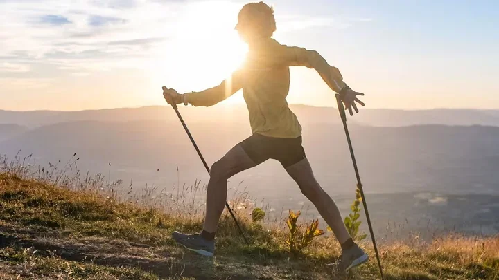 Marsz Nordic Walking dla kobiet – aktywne świętowanie Dnia Kobiet na stadionie