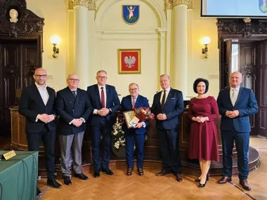 Start i Klaudia Zwolińska uhonorowani. Tarcze Herbowe trafiły do sądeckich ikon