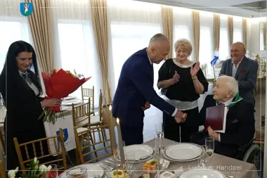 Stulatkowi z Heleny złożono życzenia. Prezydent odwiedził pana Czesława