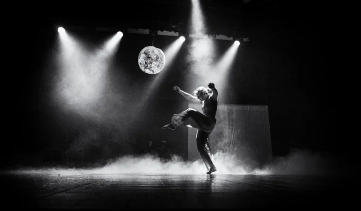 Kiedy gesty mówią więcej - spektakl "Można zwariować / Sceny z Ciała" na K.W.A.K.