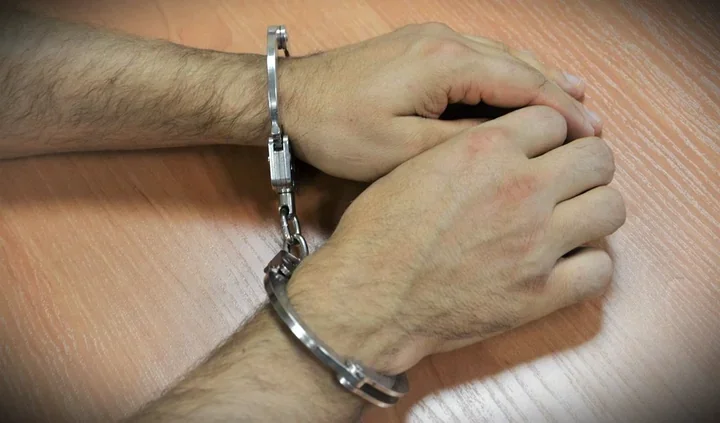 Domowa przemoc trwała ponad dwa lata - **33-latek z Nowego Sącza trafił do aresztu**