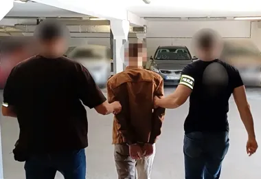 Nocny napad w Nowym Sączu. Dwóch mężczyzn trafiło do aresztu