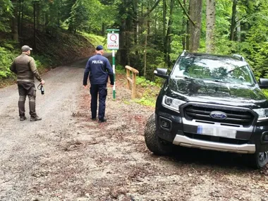 Leśny patrol w Krynicy-Zdroju sprawdzał, kto łamie przepisy w lasach