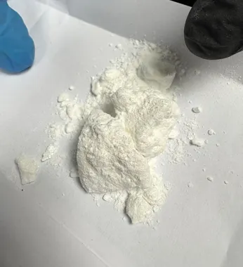 Zapach marihuany zdradził piwnicę z kokainą i amfetaminą