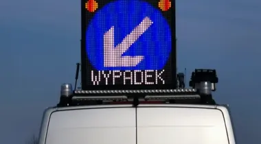 Trzy wypadki w kilka dni - zginął motocyklista, dwoje nastolatków rannych