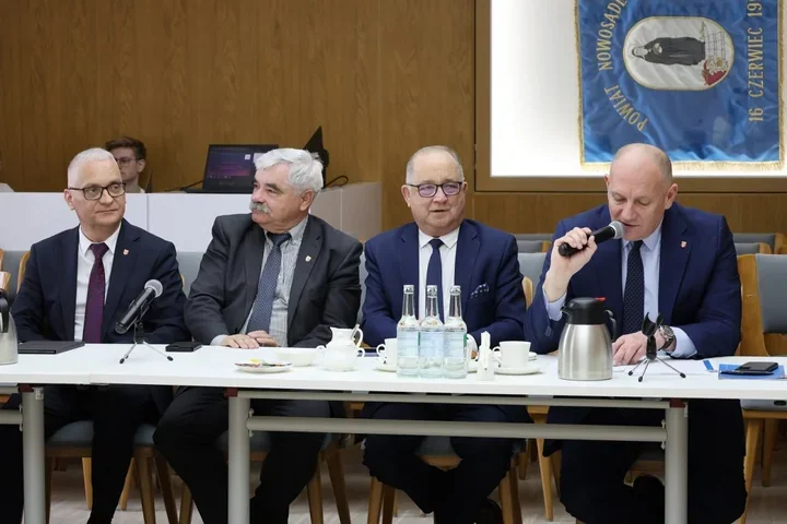 Pierwszy konwent w roku odsłonił drogowe plany i temat oświetlenia