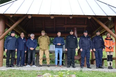 96 młodych strażaków na Hali Łabowskiej. Obóz łączy naukę i przygodę