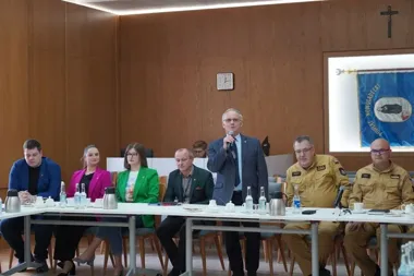 Syreny w powiecie pod lupą. Wyszły martwe strefy i słabszy alarm w budynkach